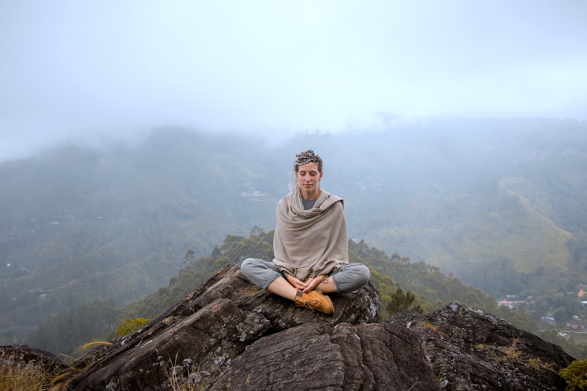 Knuckles mountain meditation places